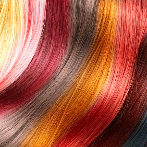 Wellness-Gutschein Deluxe in Berlin für Haare färben einlösen